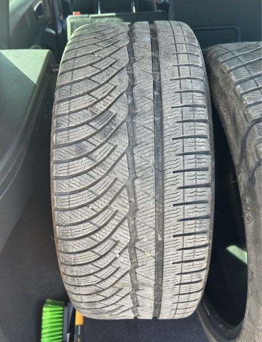 Anvelope de iarna 225/40/19 Michelin