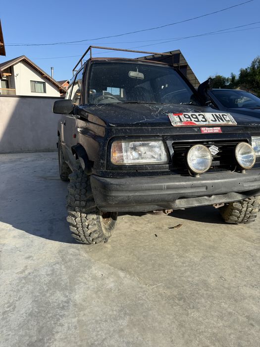 Vând Suzuki vitara