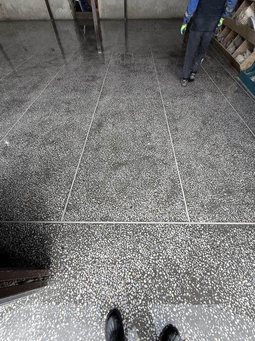 Мрамир крошка (мазайка),стажка шлифовка,палировка,вертолёт лаклаш хизм