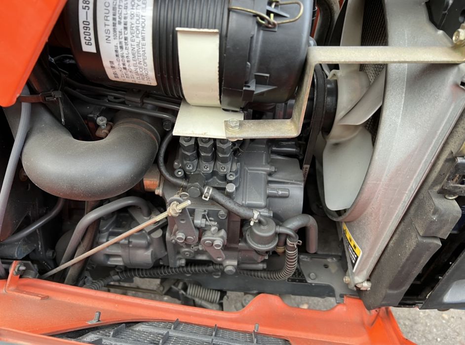 Tractor Kubota 17cp cu freză