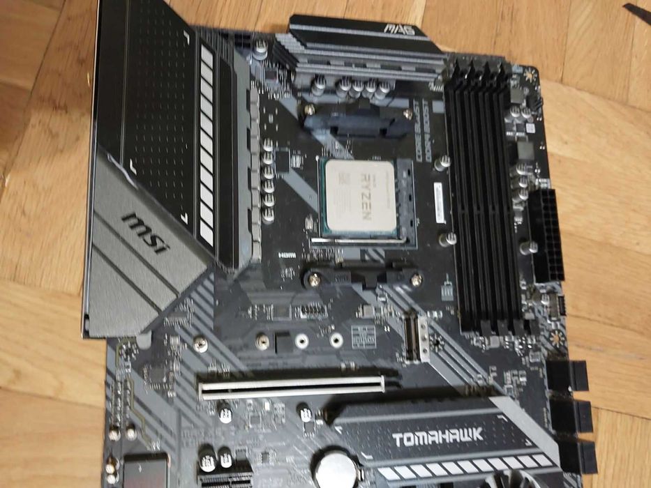 AMD Ryzen 9 5950X + MSI X570 Tomahawk Wi-Fi