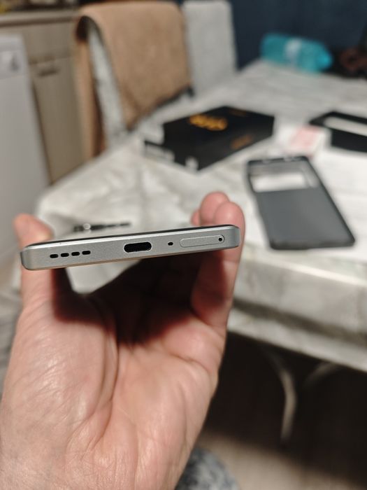 Realme GT 6 без нито една забелешка
