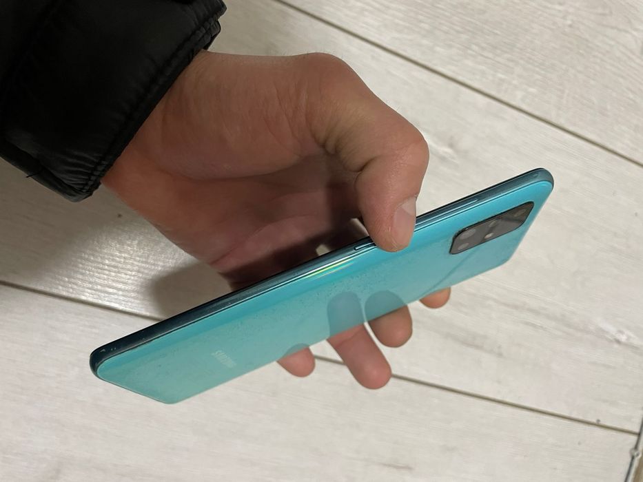 Продам Samsung Galaxy A51