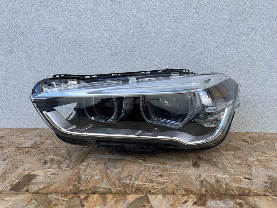 Far stanga BMW X1 F48 Full LED Original Europa