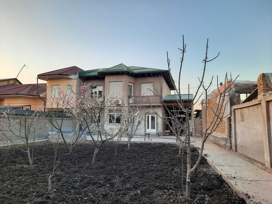 Участка сотилади