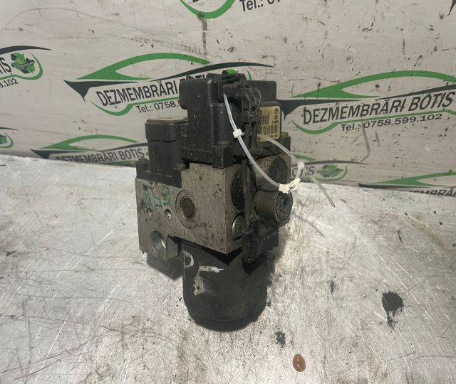 Pompa ABS     8E0 614 111 AR Volkswagen VW Passat B5