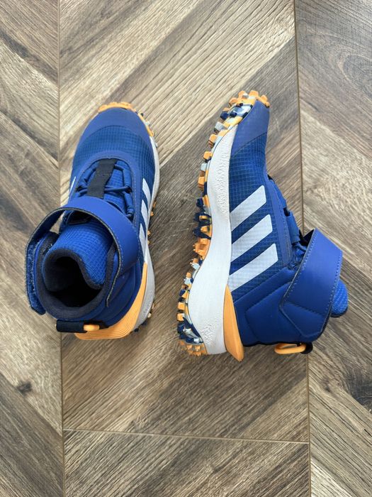 Весенняя детская обувь Adidas/Timberland