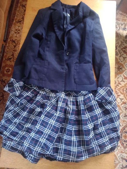 Продам школьную форму