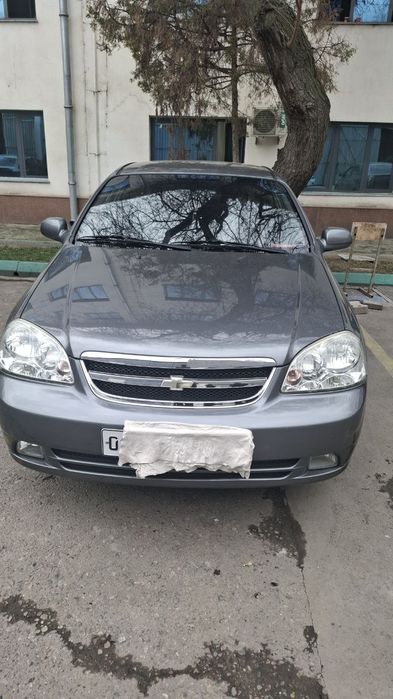 Продаётся Ласетти  1.8