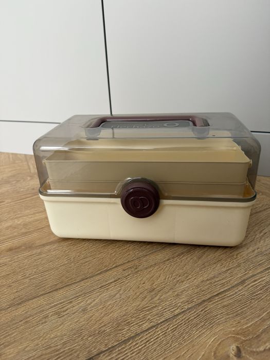 Вместительный ящик