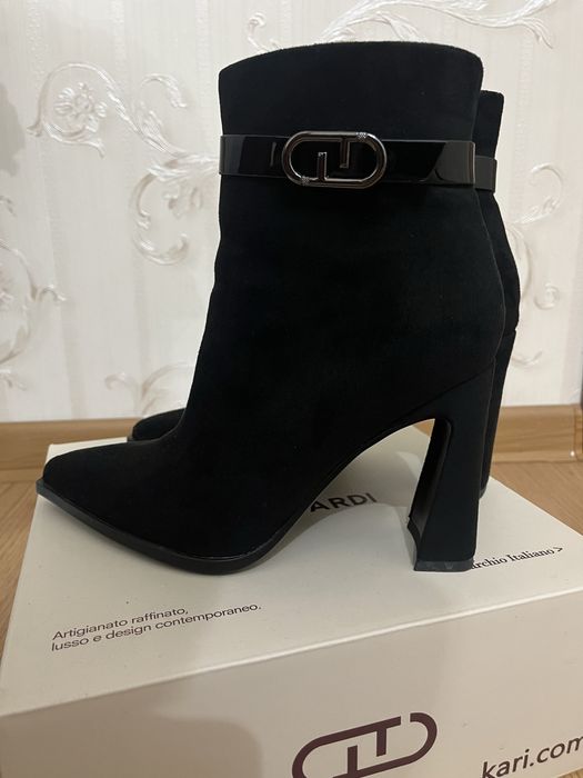 Продам Женские ботильоны