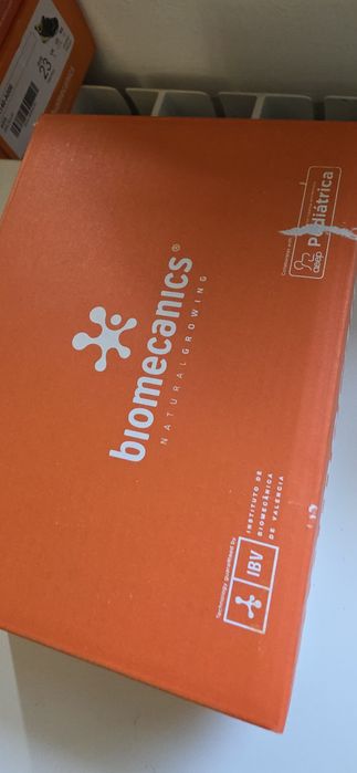 Продам сандали biomechanics