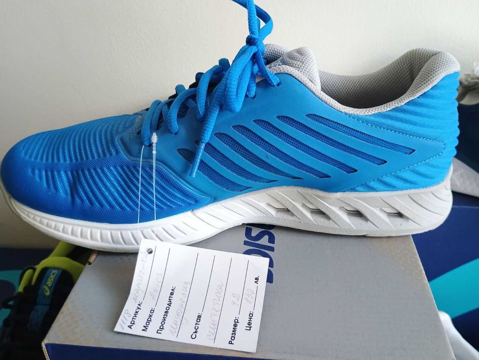 Нови маратонки Asics