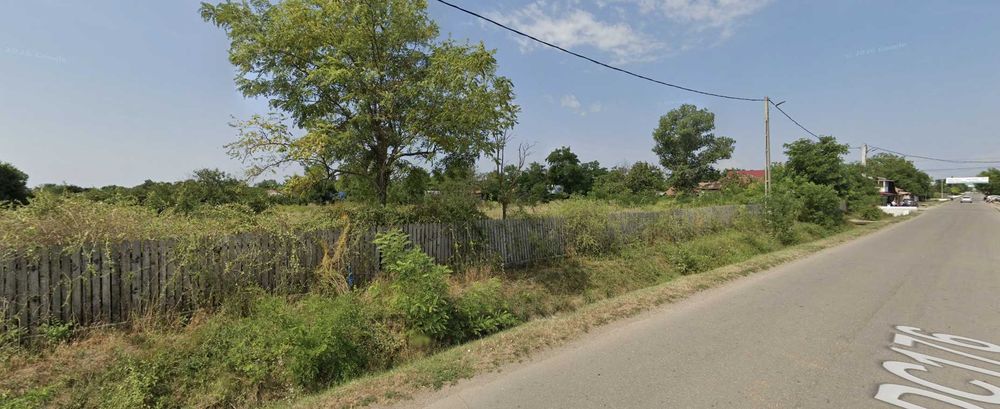 Vanzare casa si anexe pe teren intravilan