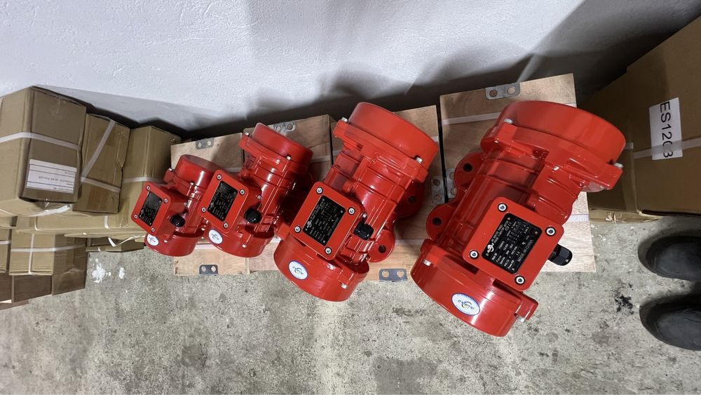 Вибратор. Мотор.