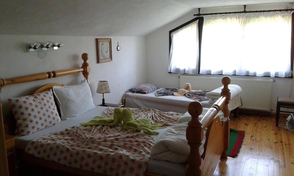 Дава се под наем Къща в Троян - 500 кв.м за 306 € - Снимка #14