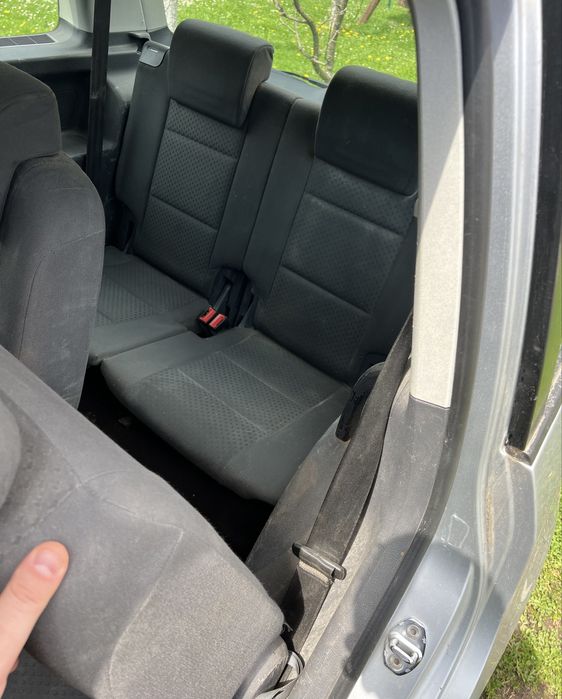 Volkswagen Touran 2.0 TDI – 7 Locuri – Întreținut-merge bine, Acte la Zi