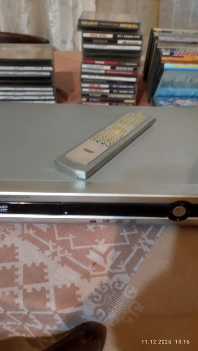 DVD проигрыватель с дисками