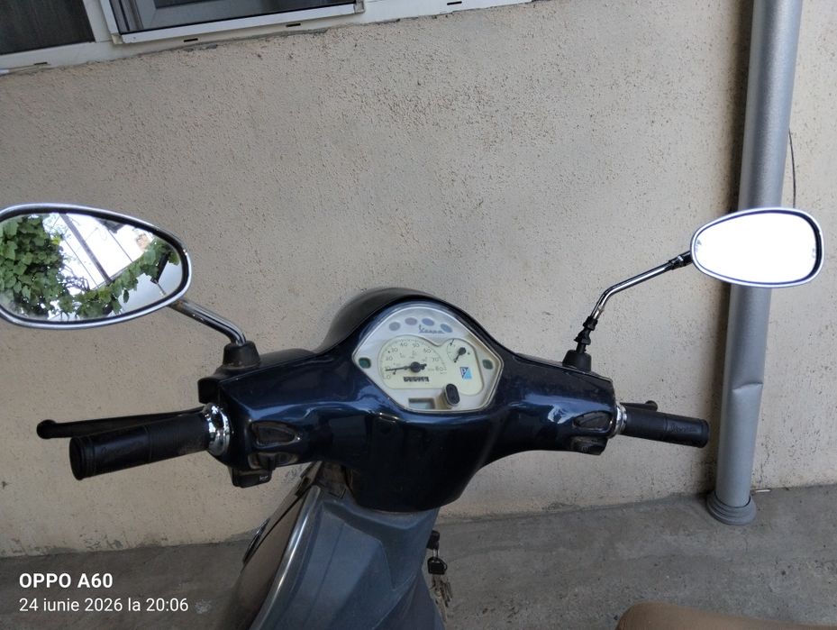 Vând Piaggio Vespa