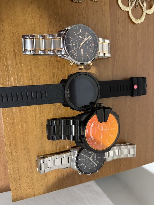 Vand 4 ceasuri Originale!