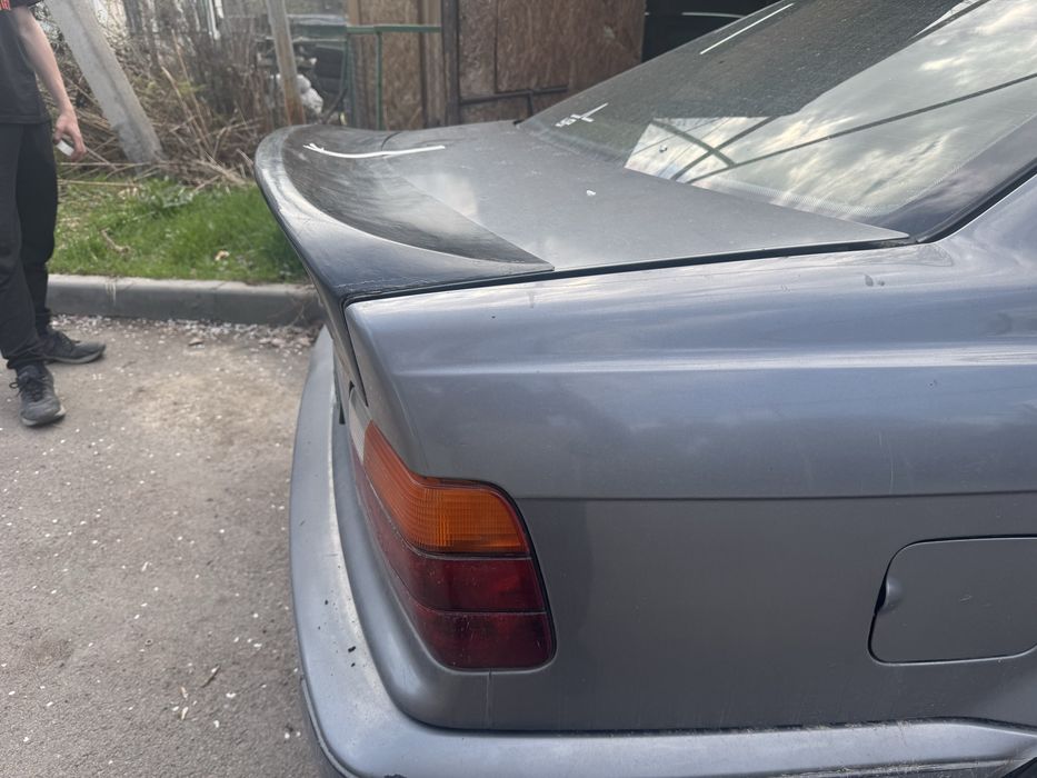 Бмв е 36 спойлер, дактейл..