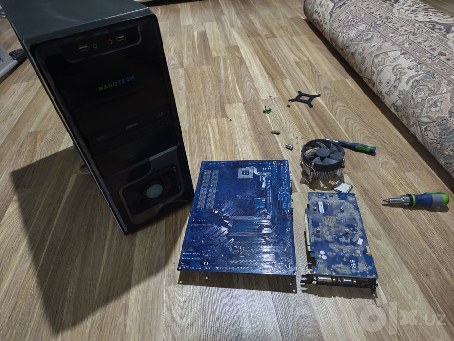 1) материнская плата ASRock 775 XFire-eSATA2
2) NVIDIA GeForce 9600GT