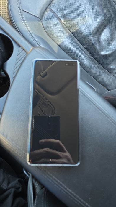 Продам самсунг s10 5g 256gig