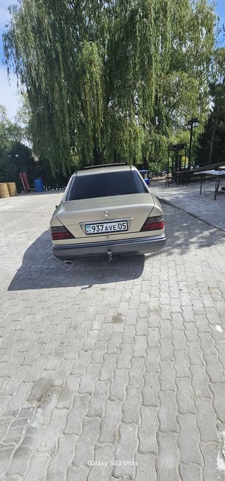 Mercedes Benz 220