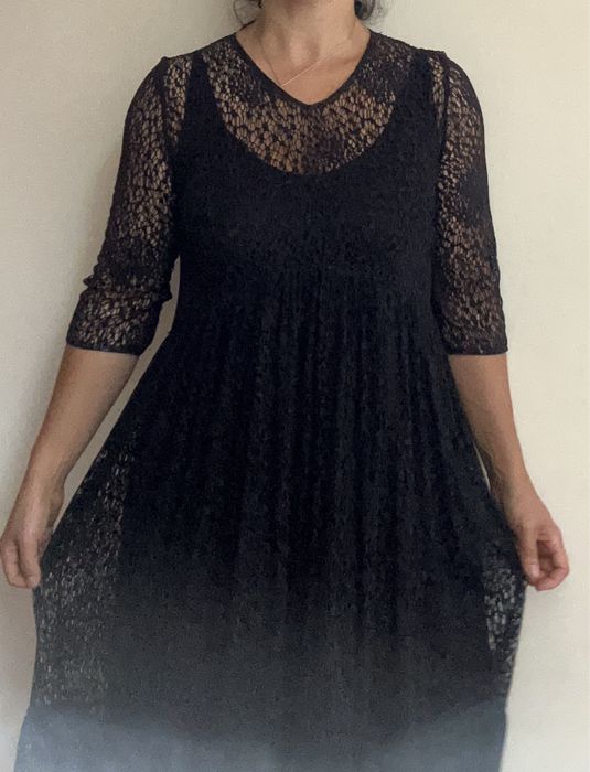 Rochie neagra dantela, scurta, L