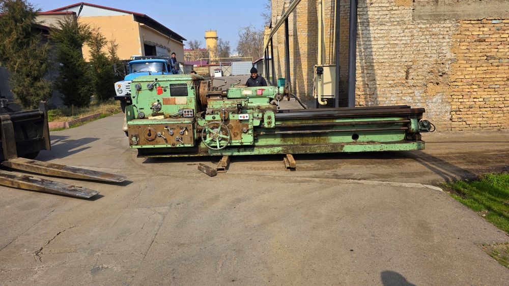 Токарни станок дип400