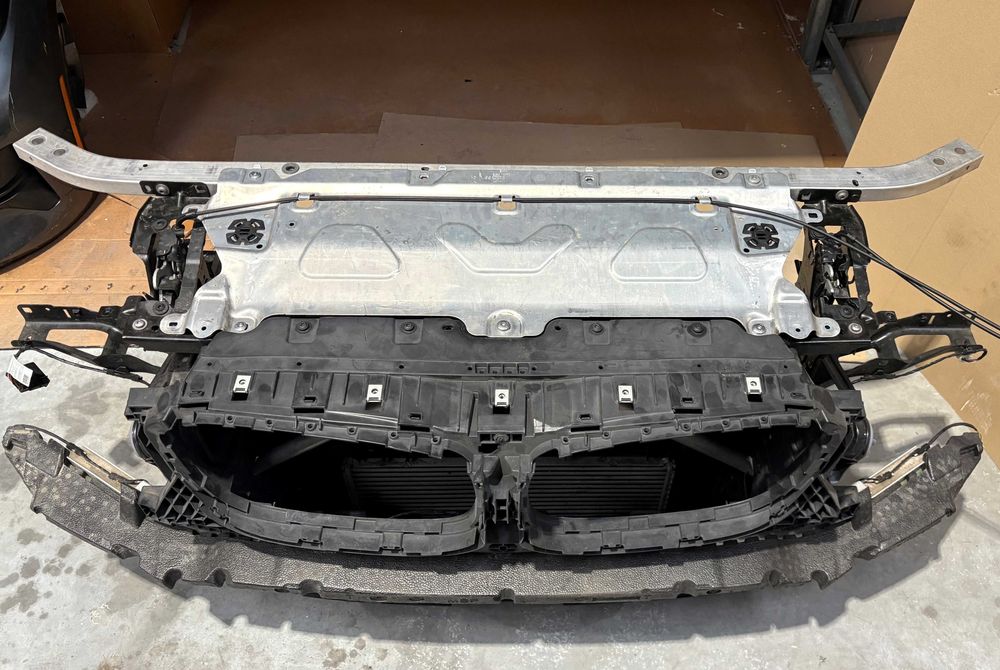 Части за челен удар БМВ Х3 Г01 Х4 Г02 М40 / Предница за БМВ Х3 Х4 М40д