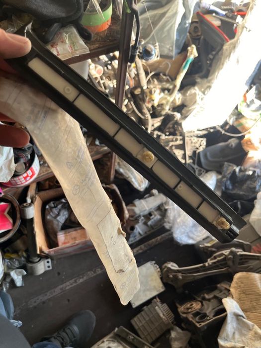 Молдинги мерседес 210