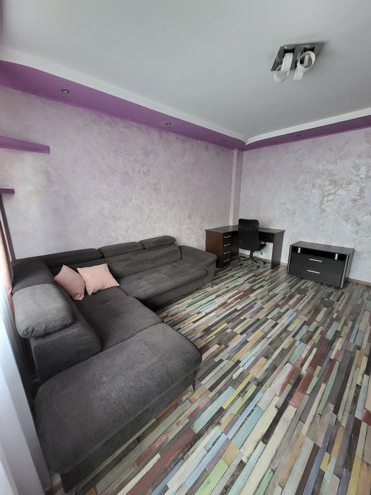 Inchiriez apartament 2 camere zona Aleea Steaza