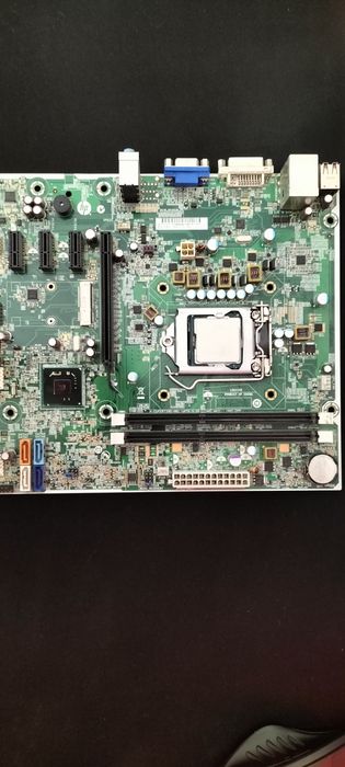 Материнская плата