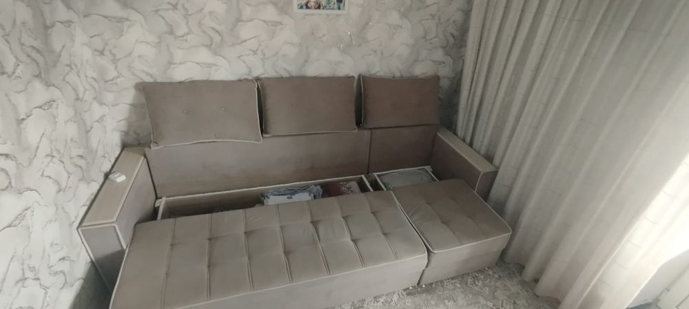 Продаетсья диван