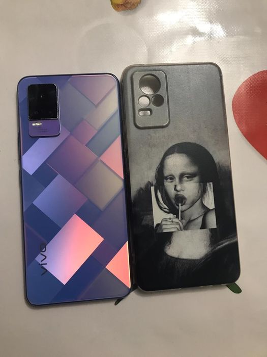 Vivo v21e в хорошем состоянии