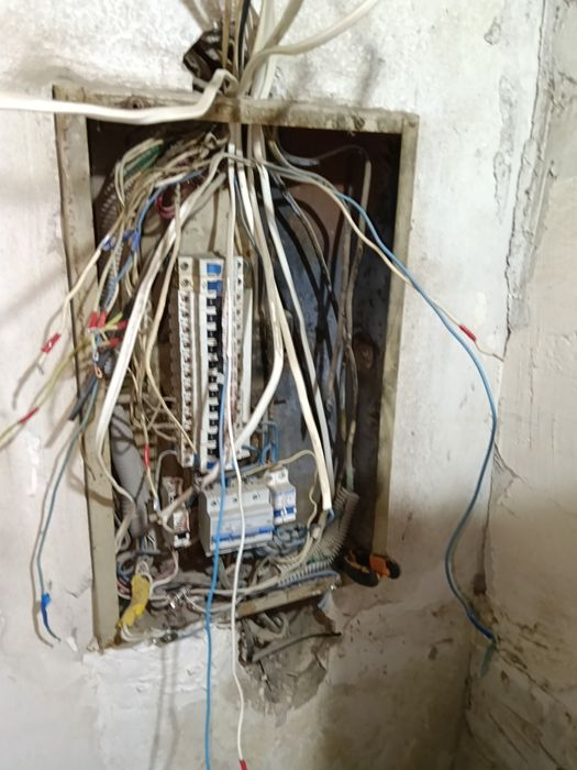 ЭЛЕКТРИК 24/7 срочный вызов!!