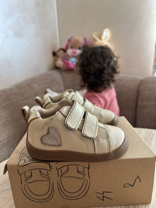 Обувки бебе Колев и Колев