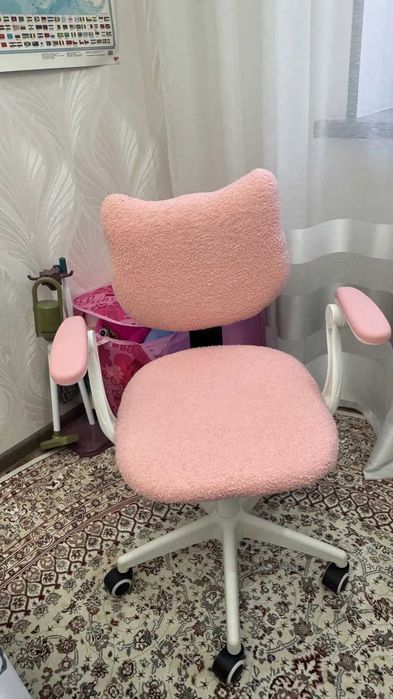 Детское вращающееся кресло Hello Kitty