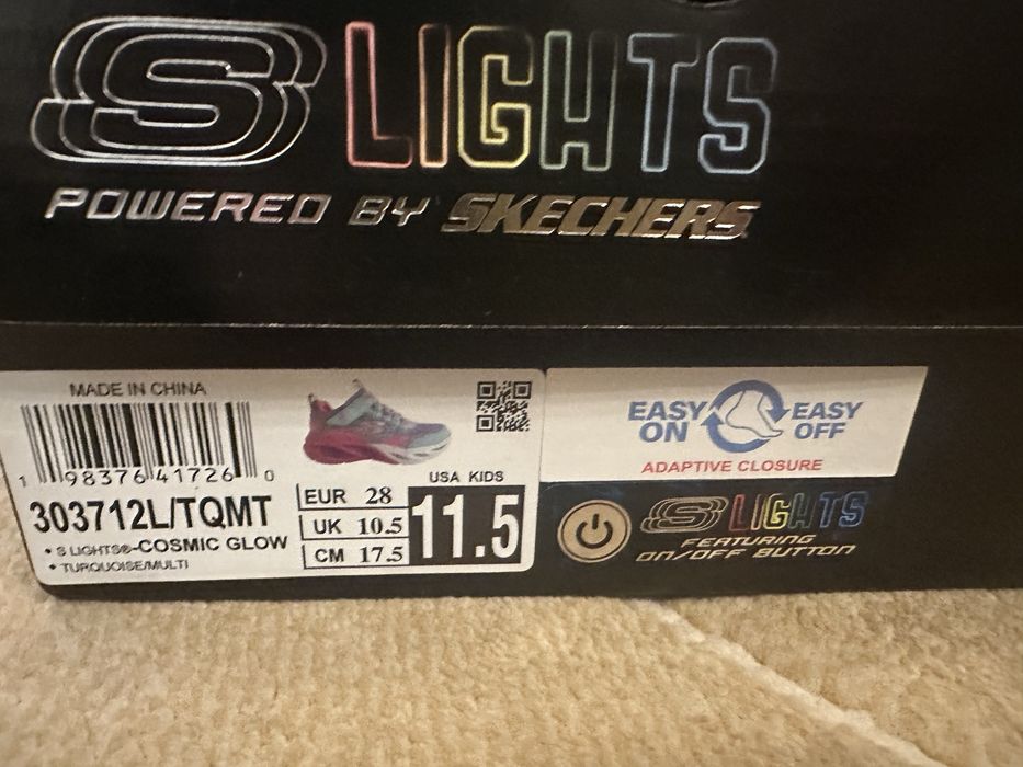 Маратонки Scechers, боти Primigi