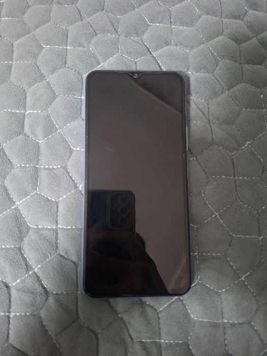 Vivo y33s 128гб 4 оперативки