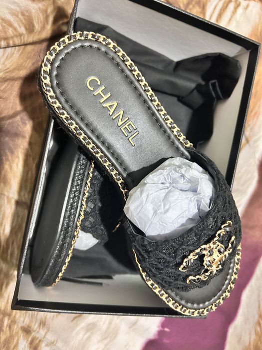 Papcui chanel marimea 39