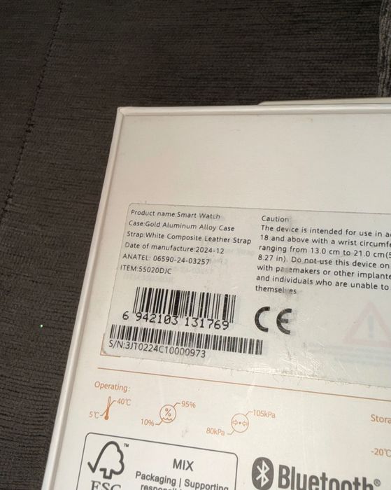 Смарт часовник. HUAWEI D2