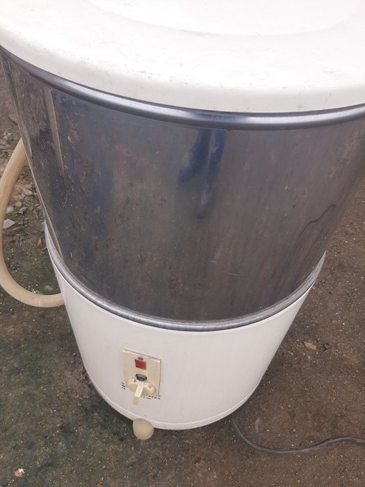 Продава се пералня