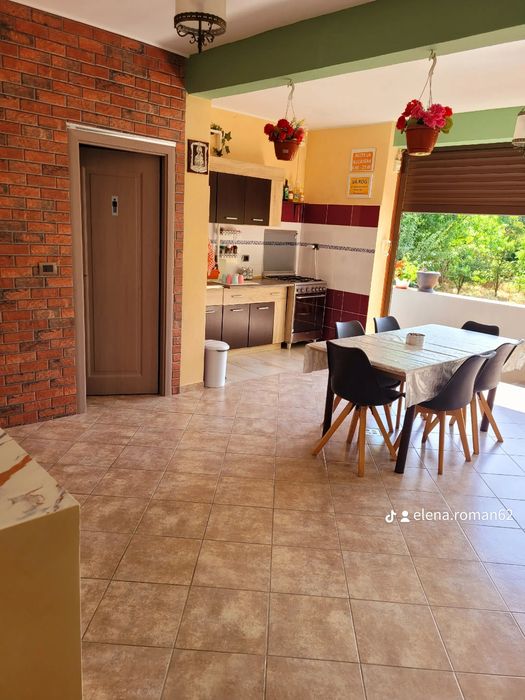 Camere de închiriat