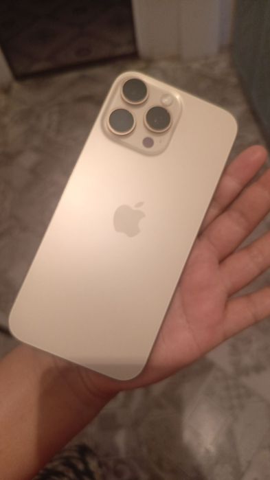 Продам Apple 16 pro max