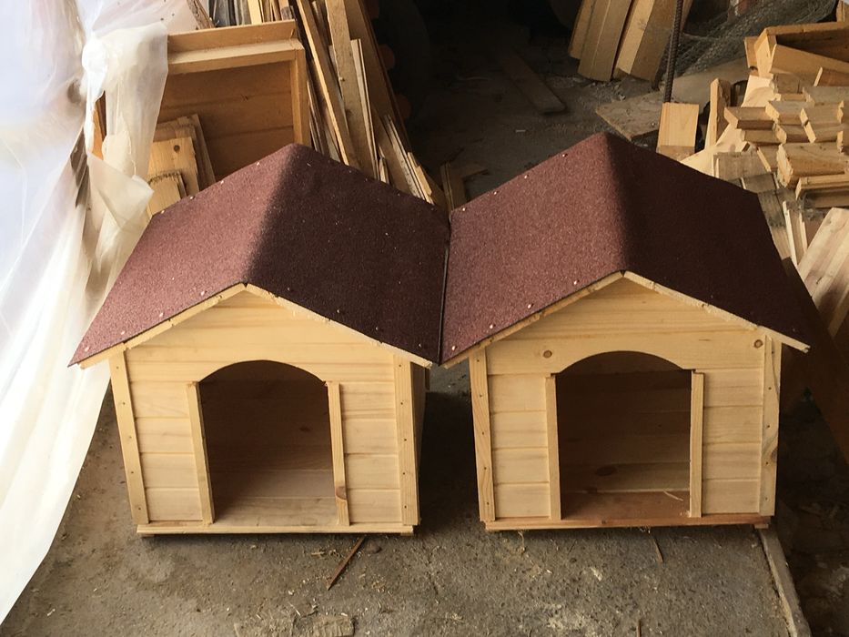 Дървени кучешки колиби