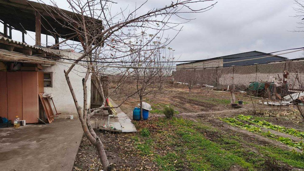 Yu  Продаётся дом на участке 11 соток п.Сурум, 10км до Ярмарки Сергели