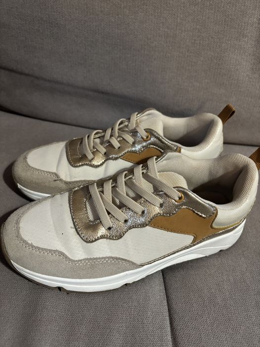 Маратонки Okaidi