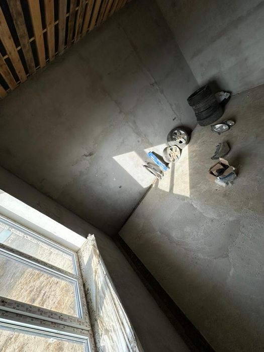 W211 запчасти разные.